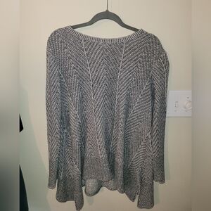 Eight Eight Eight Charcoal Sweater‎